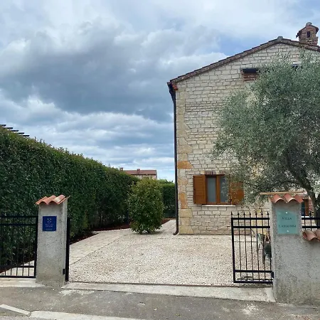 Holiday home Paradise Cassonni Istria 4 Stars Butkovici (Istria)
