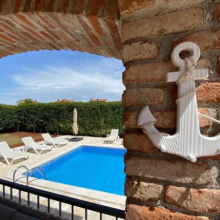 Paradise Cassonni Istria 4 Stars Holiday home *