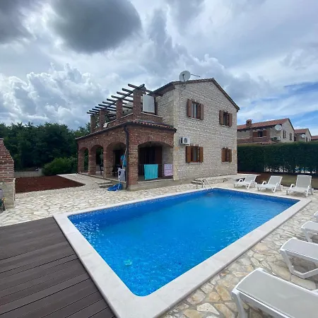 Paradise Cassonni Istria 4 Stars Holiday home Butkovici (Istria)